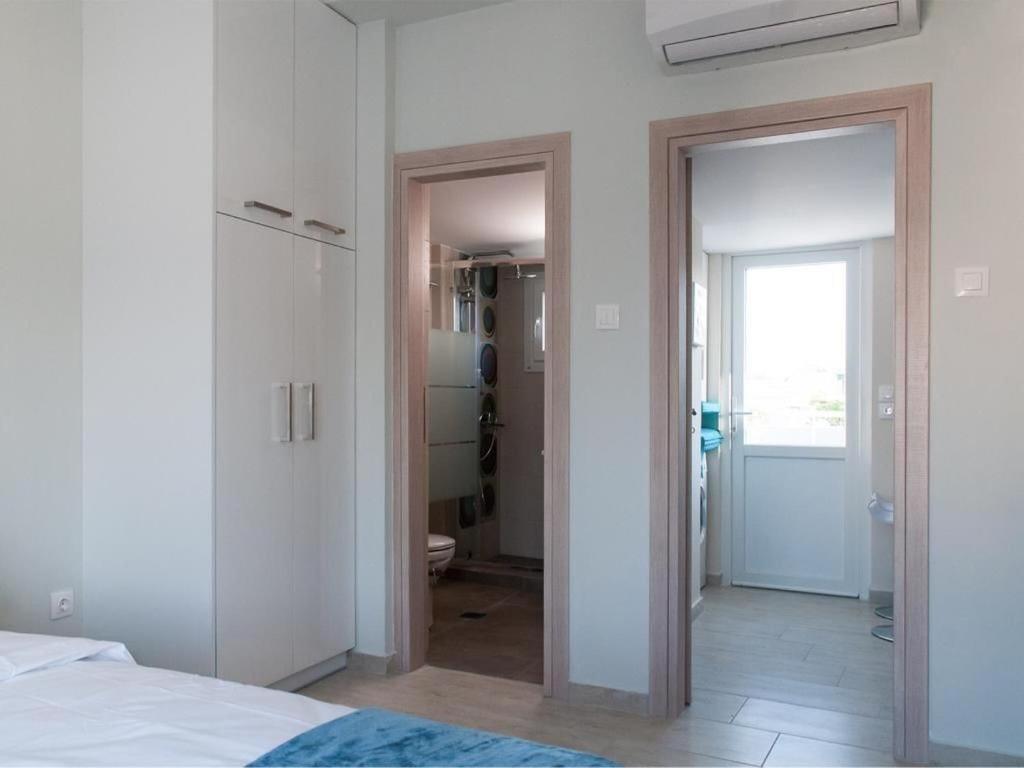 Konstantinou Apartment - Smart & Roof Top Terrace Атина Екстериор снимка